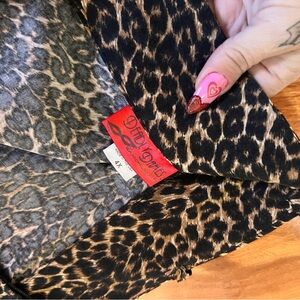 Deadly Dames Leopard Print capri